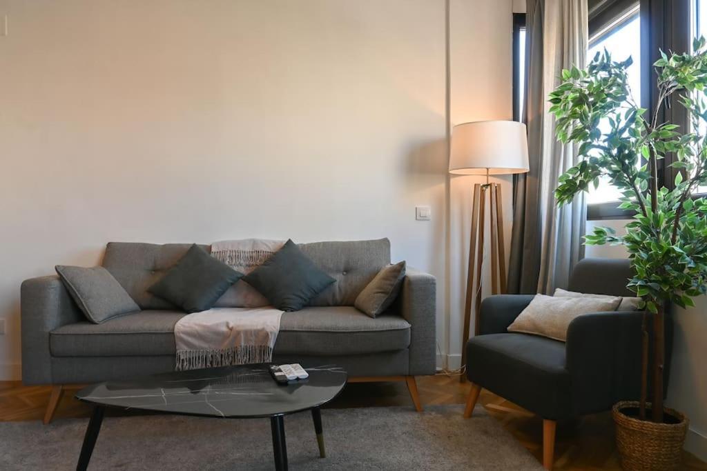 For You Rentals Apartamento Temporal Centrico De Dos Dormitorios Sil2 Madrid Exterior foto